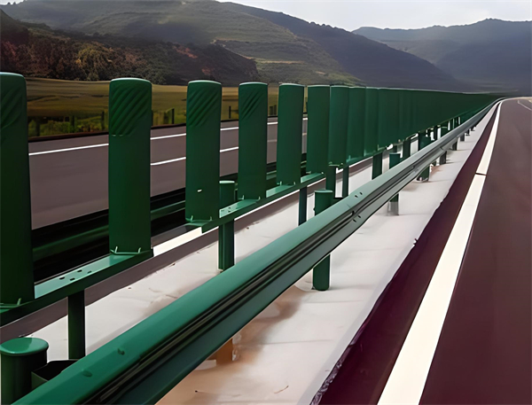 巴彦淖尔三波护栏板在高速公路的应用